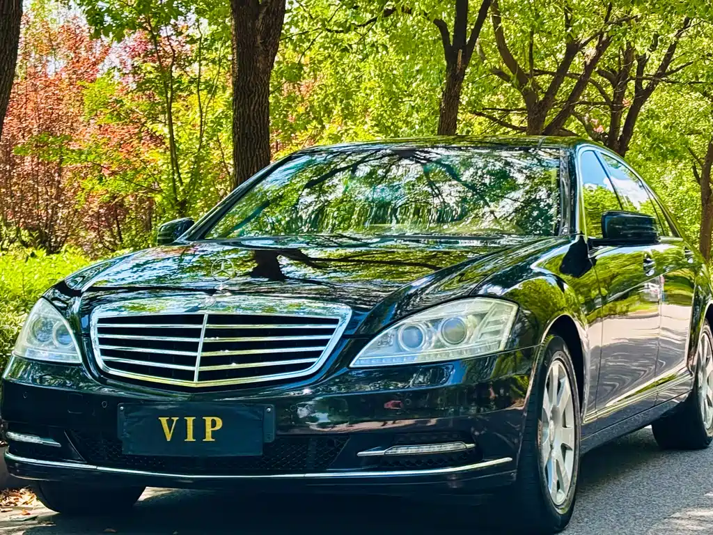 Mercedes-Benz S-Class 2012