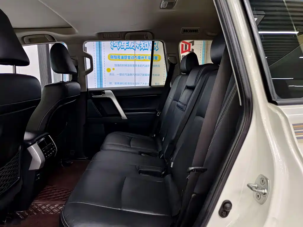 Toyota Prado — миниатюра 8