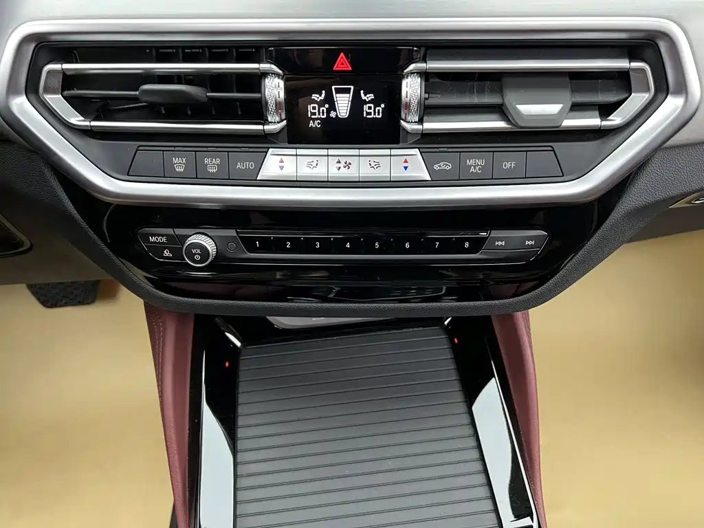BMW X4 — миниатюра 29