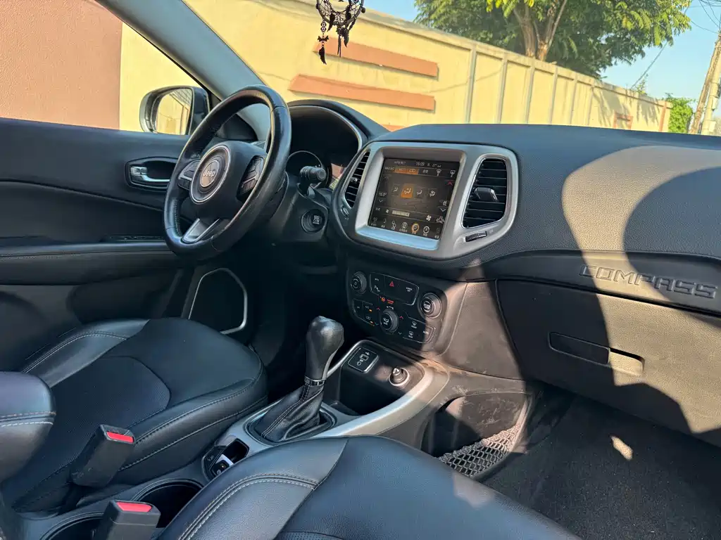 Jeep Compass — миниатюра 19
