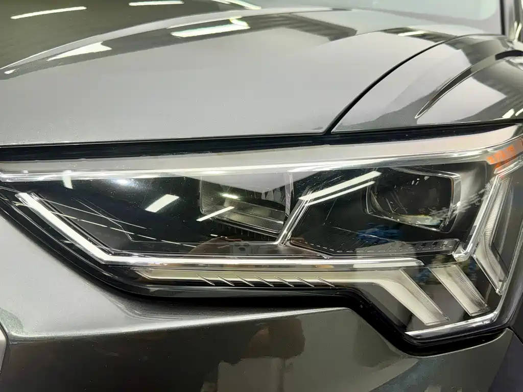 Audi Q3 — миниатюра 4