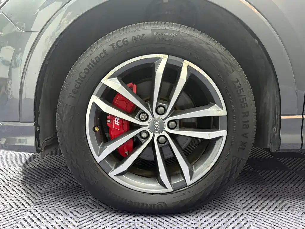Audi Q3 — миниатюра 5