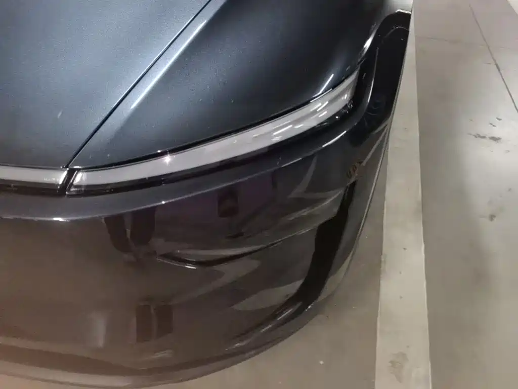 Tesla Model Y — миниатюра 24