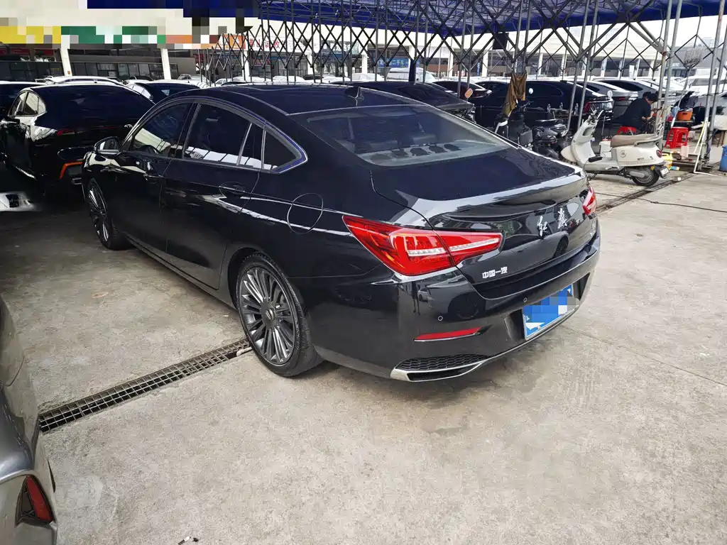 Hongqi Hongqi H5 — миниатюра 15