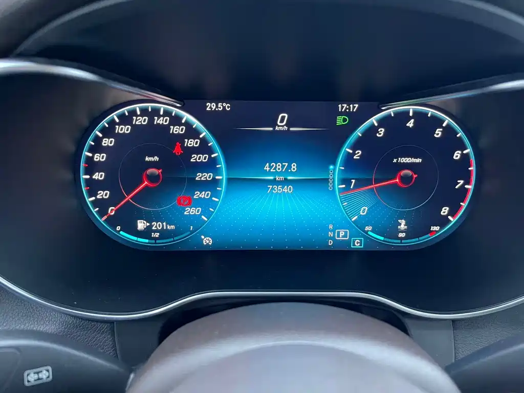 Mercedes-Benz GLC — миниатюра 12