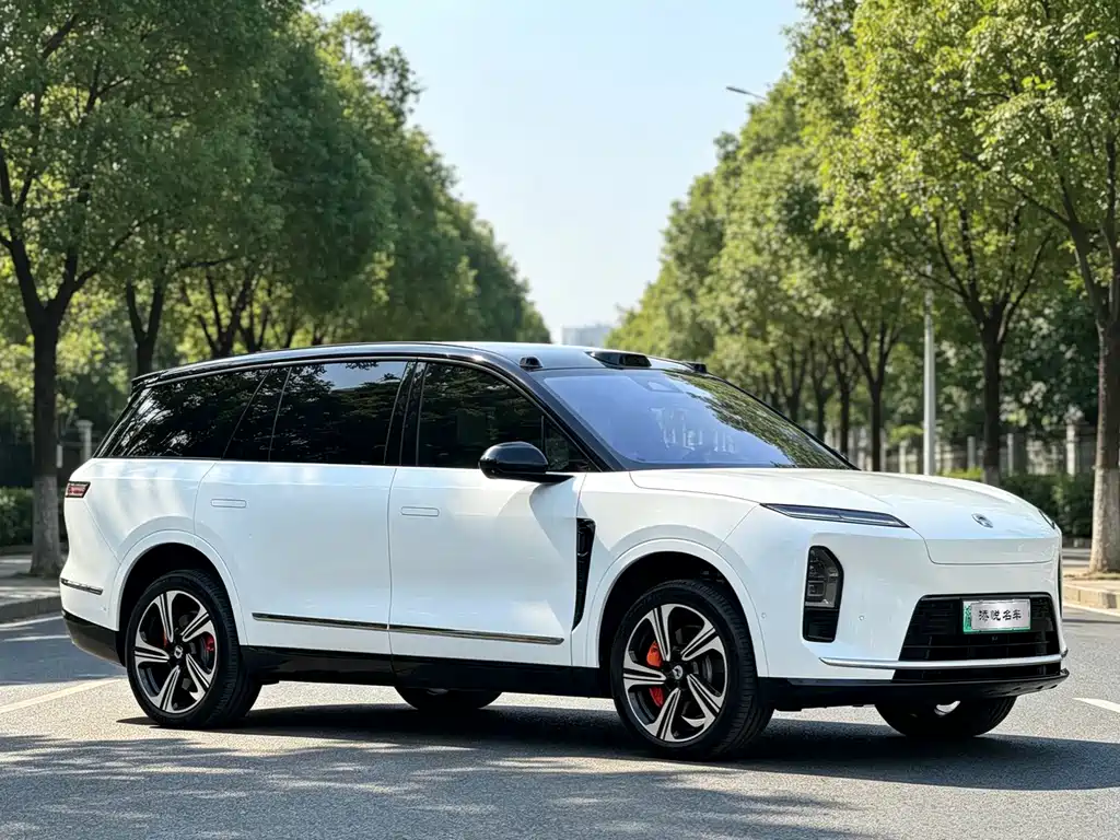 NIO ES8 — миниатюра 2