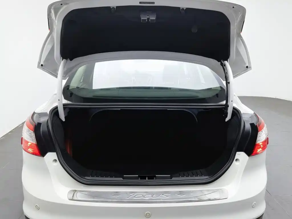 Ford Focus — миниатюра 16