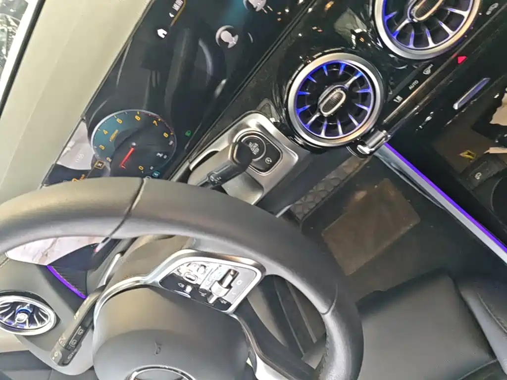 Mercedes-Benz GLB — миниатюра 14