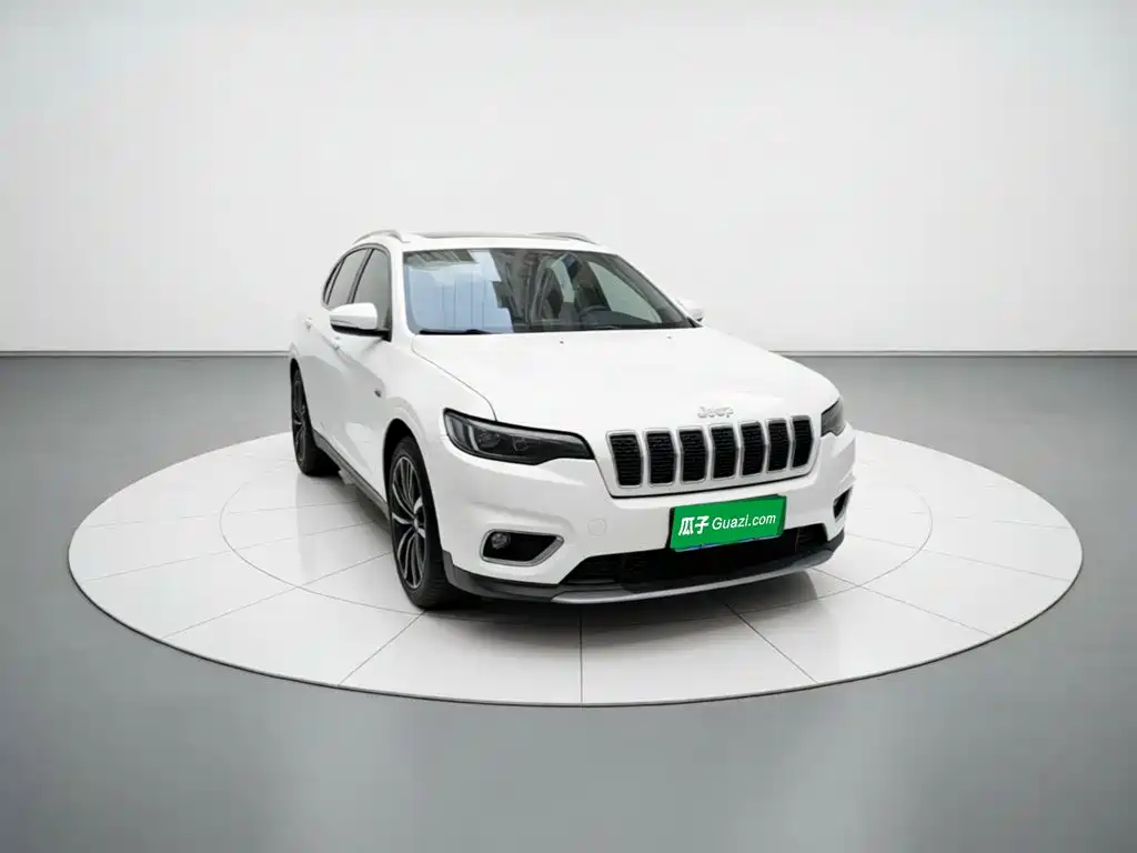 Jeep Cherokee — миниатюра 2