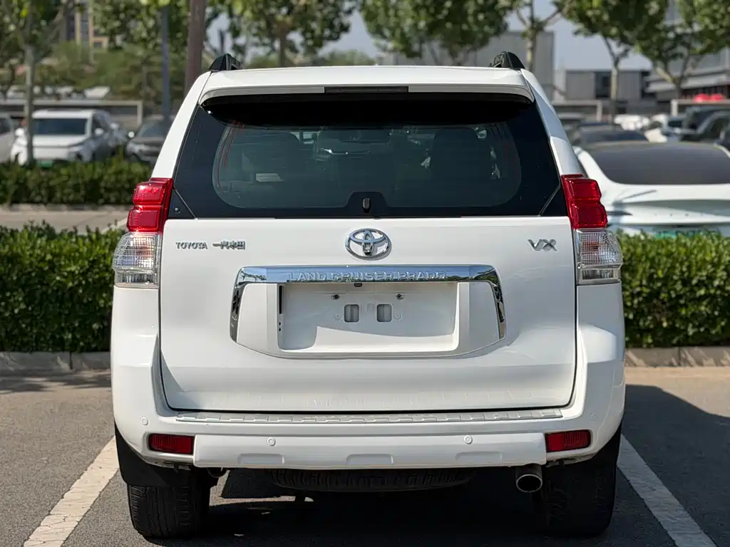 Toyota Land Cruiser Prado 2010 4.0L AT VX NAVI