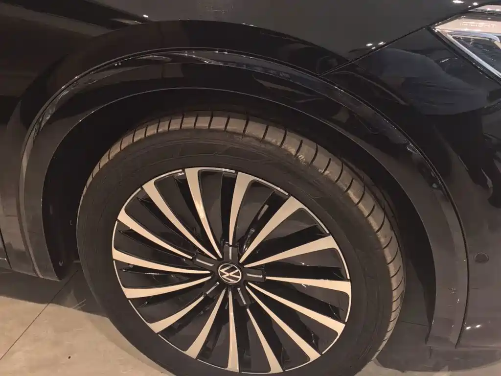 Volkswagen Viloran — миниатюра 7
