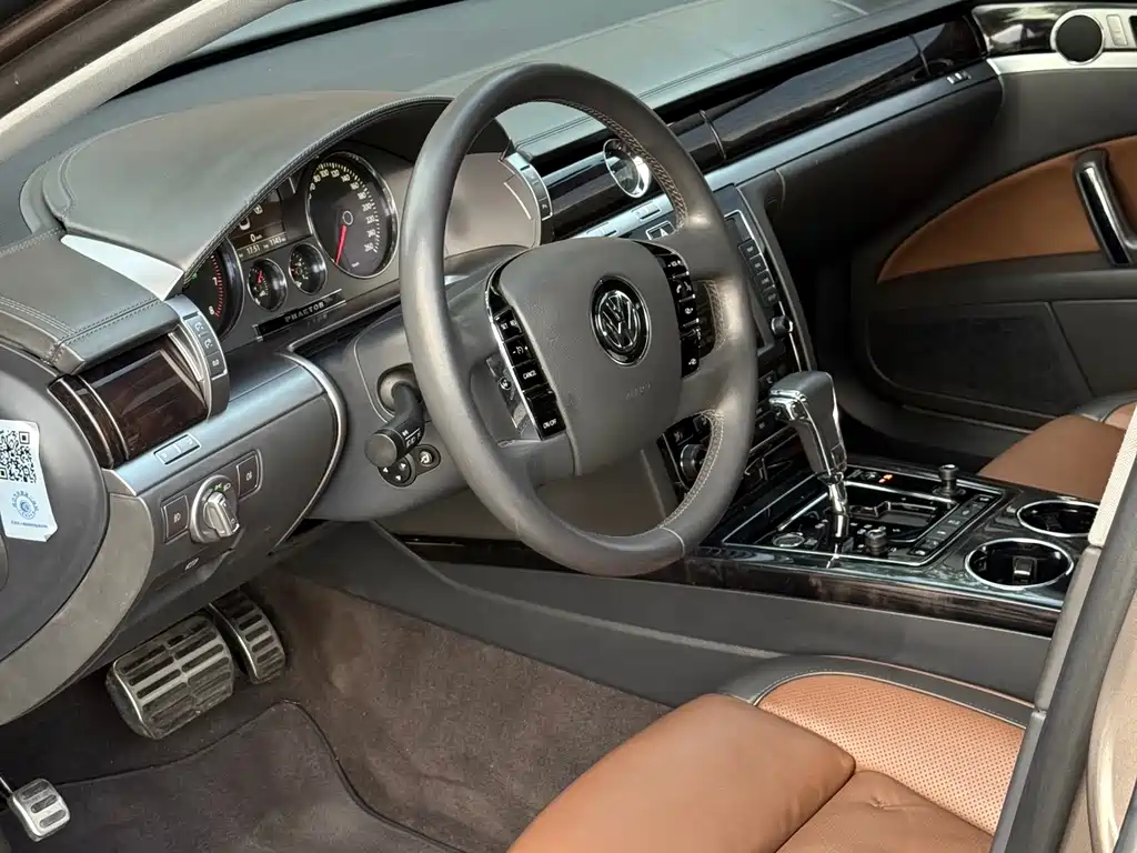 Volkswagen Phaeton — миниатюра 5