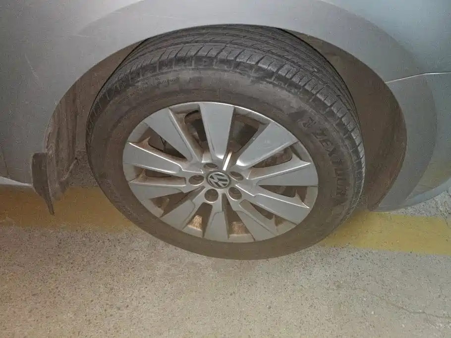 Volkswagen Lavida — миниатюра 6