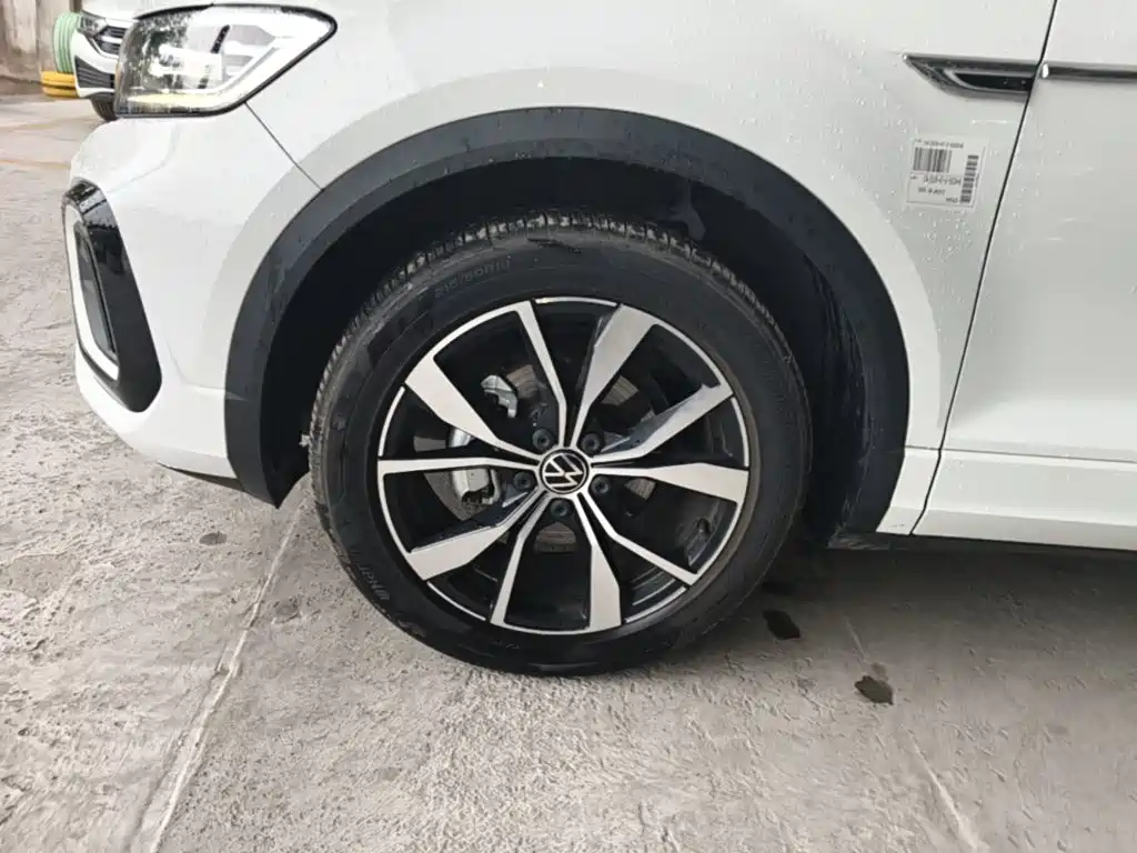 Volkswagen T-Roc — миниатюра 23