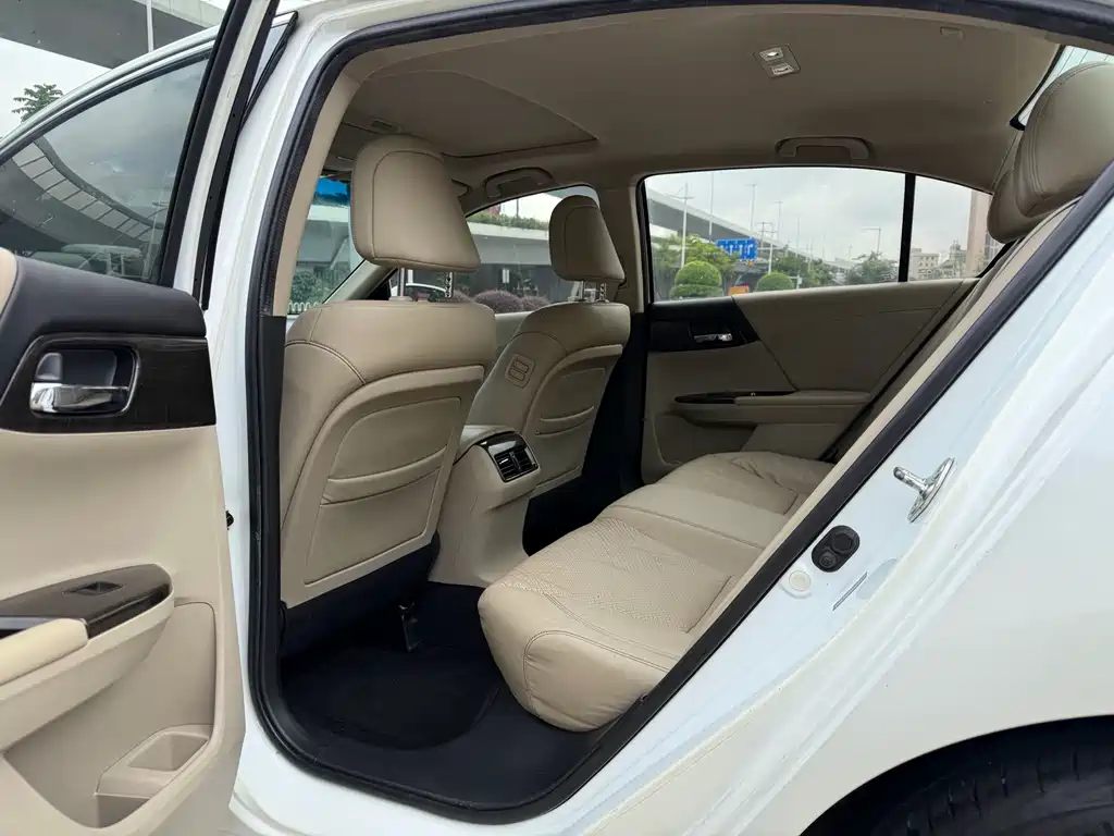 Honda Accord 2014 2.4L EX Luxury