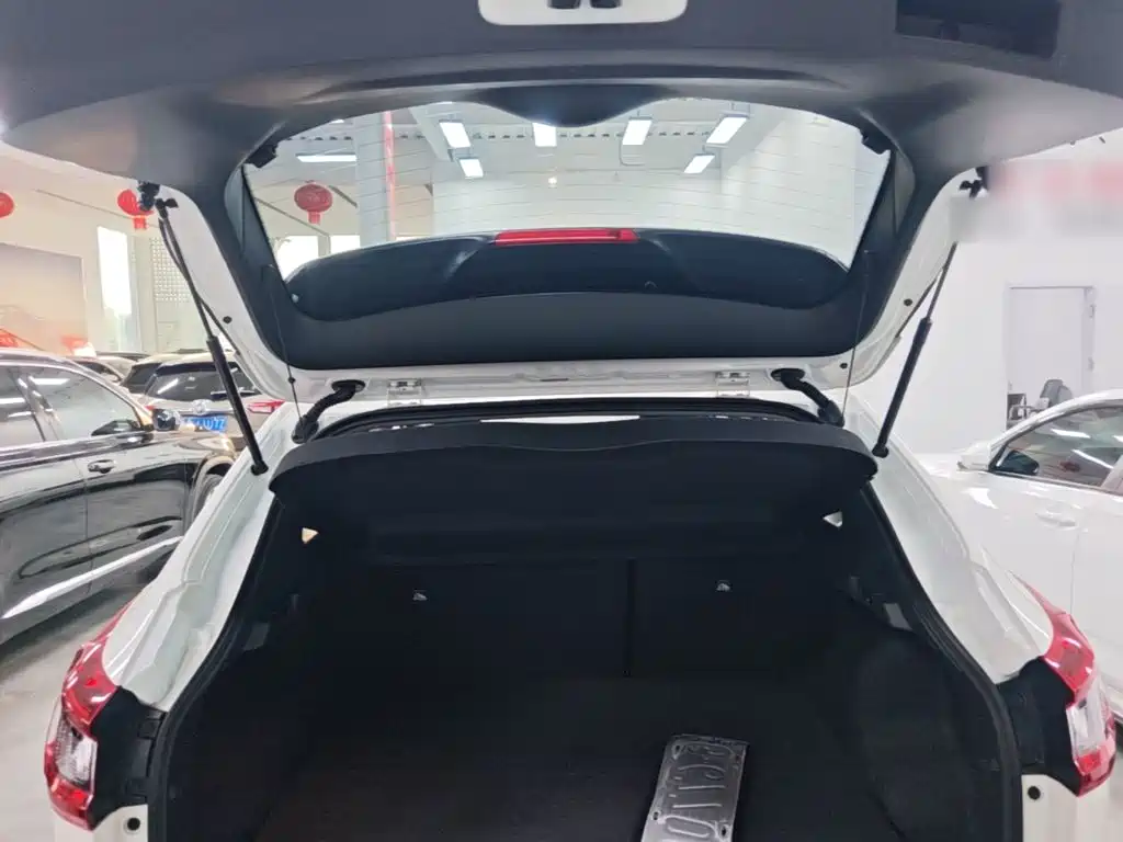 Nissan Qashqai — миниатюра 19