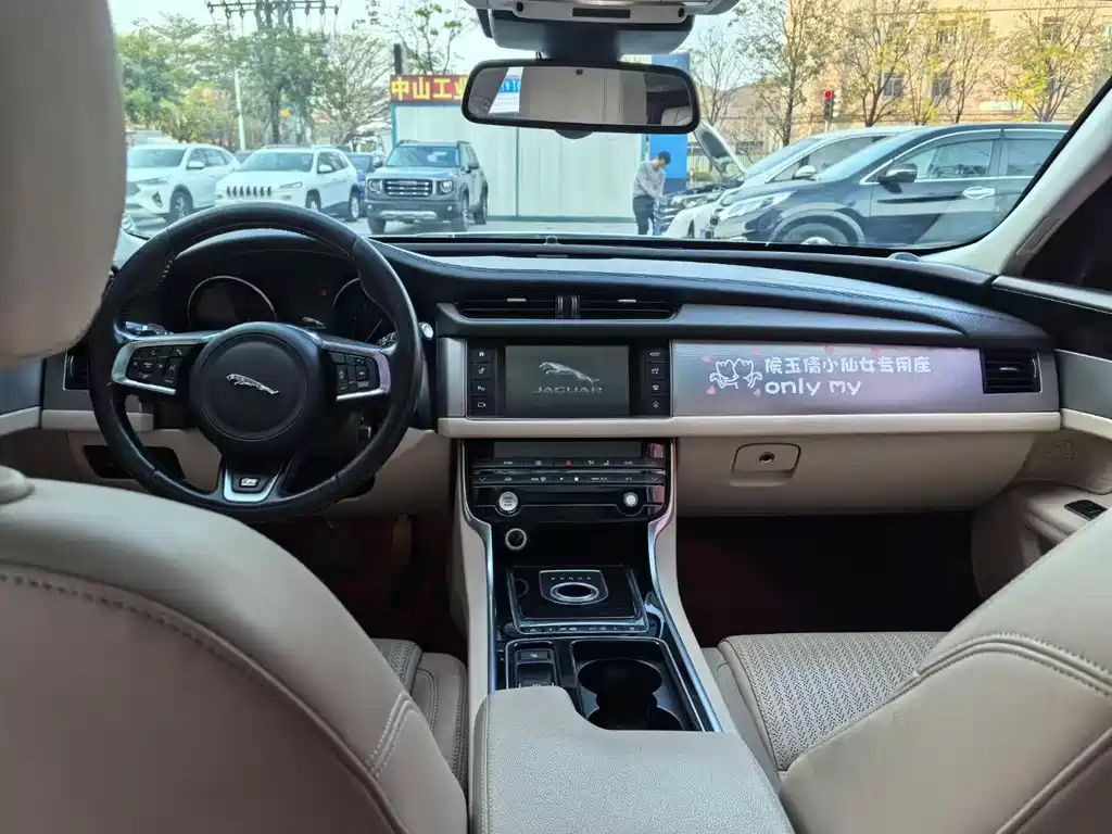 Jaguar XF XF 2.0T 2WD Elegance Edition, фото 7