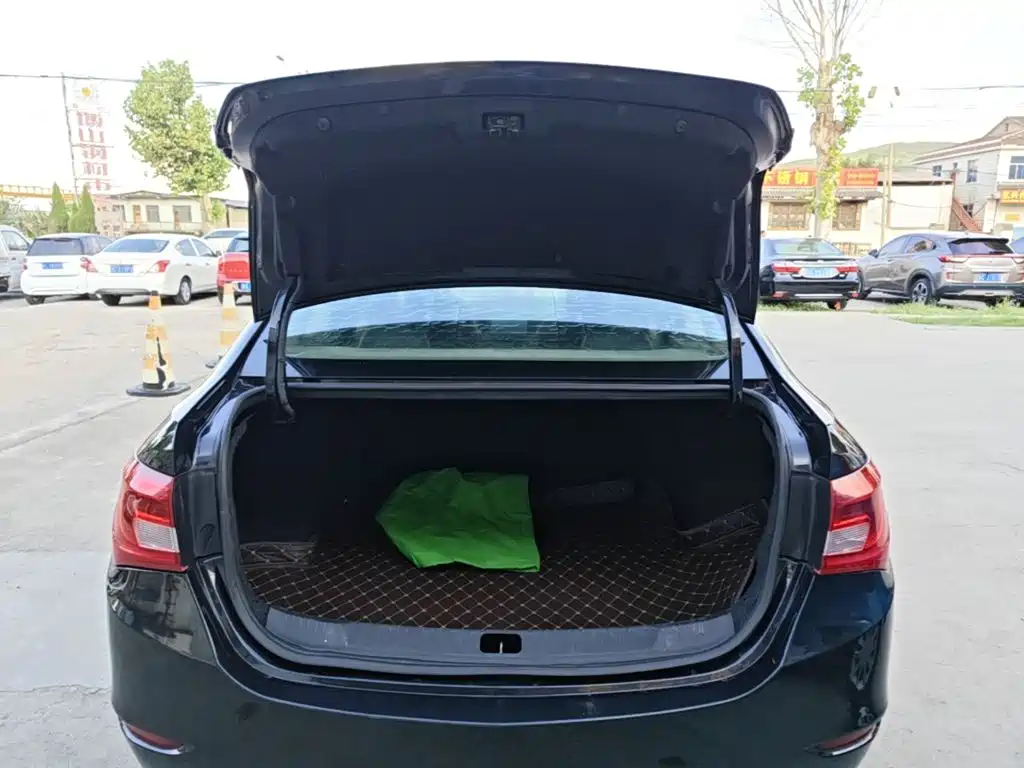 Buick Excelle — миниатюра 19