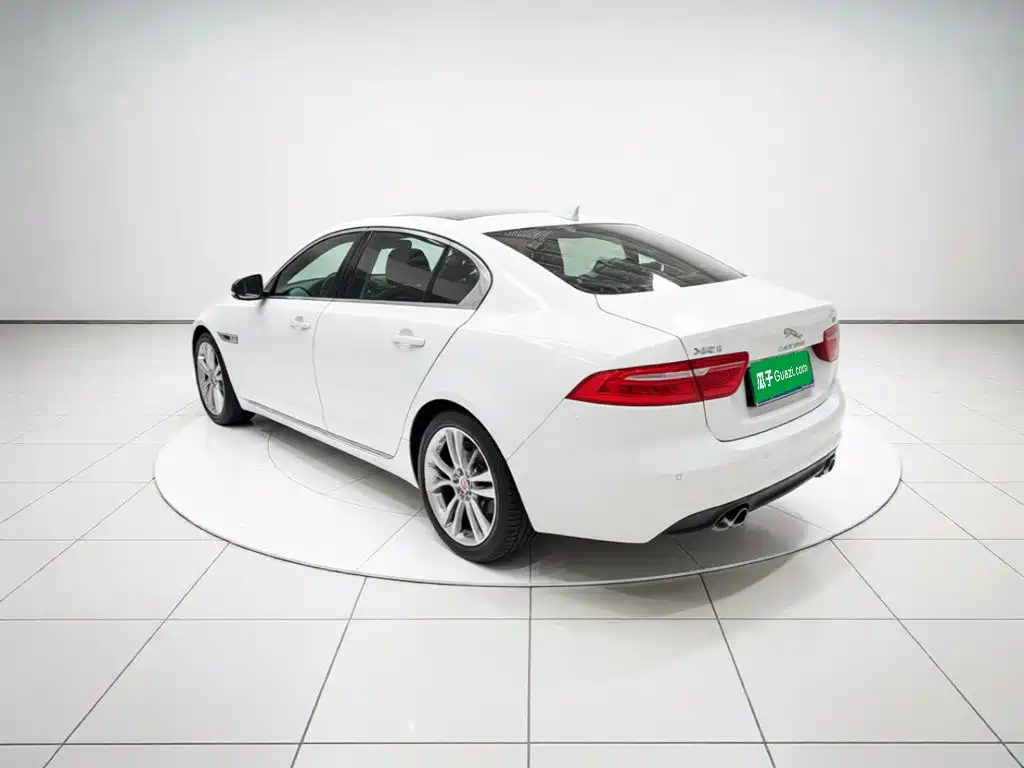 Jaguar XEL — миниатюра 25