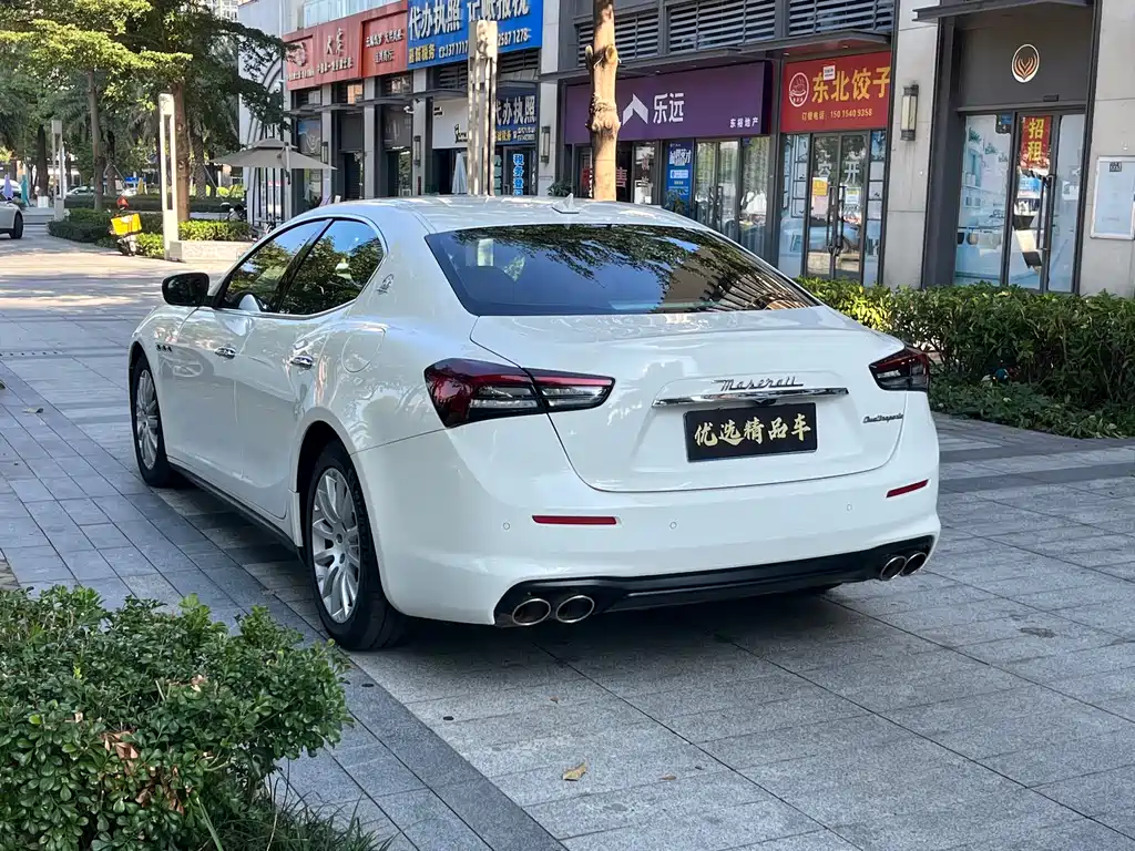 MASERATI GHIBLI