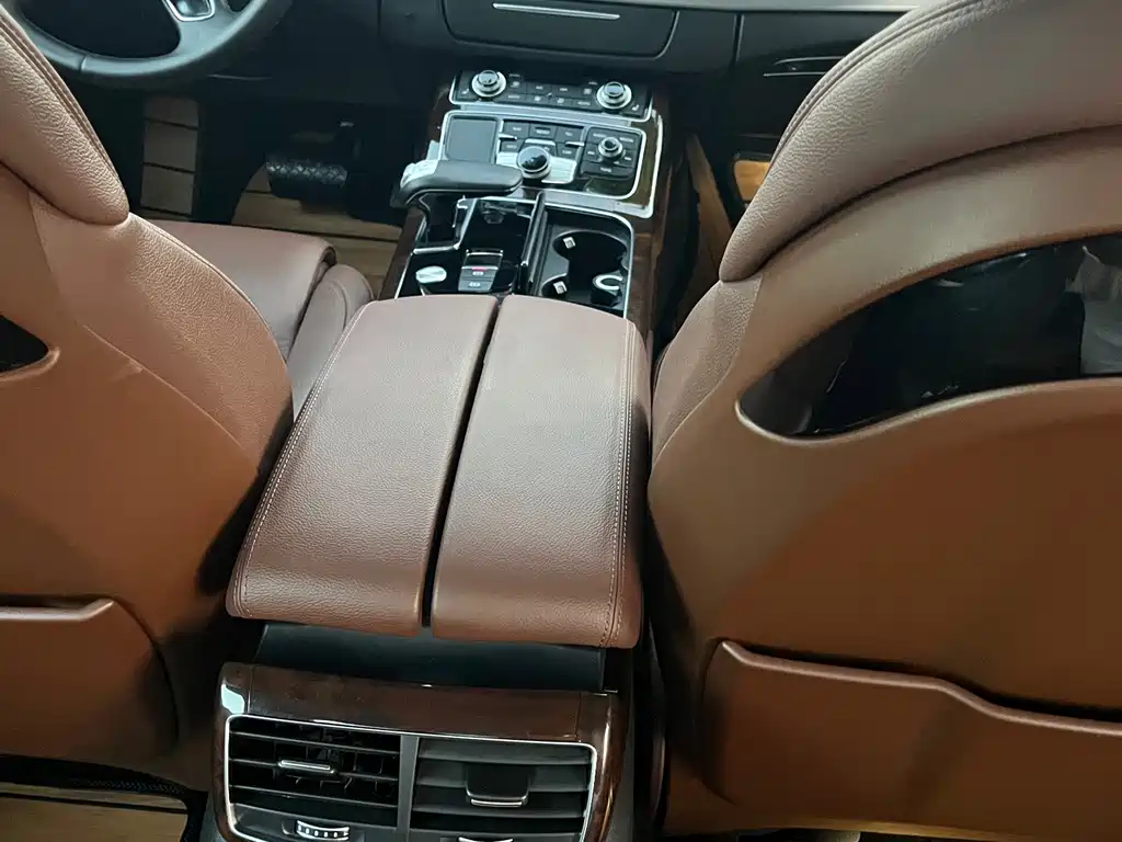 Audi A8 — миниатюра 22