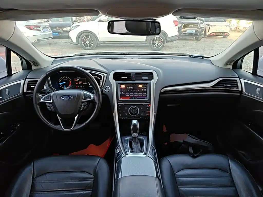 Ford Mondeo — миниатюра 10