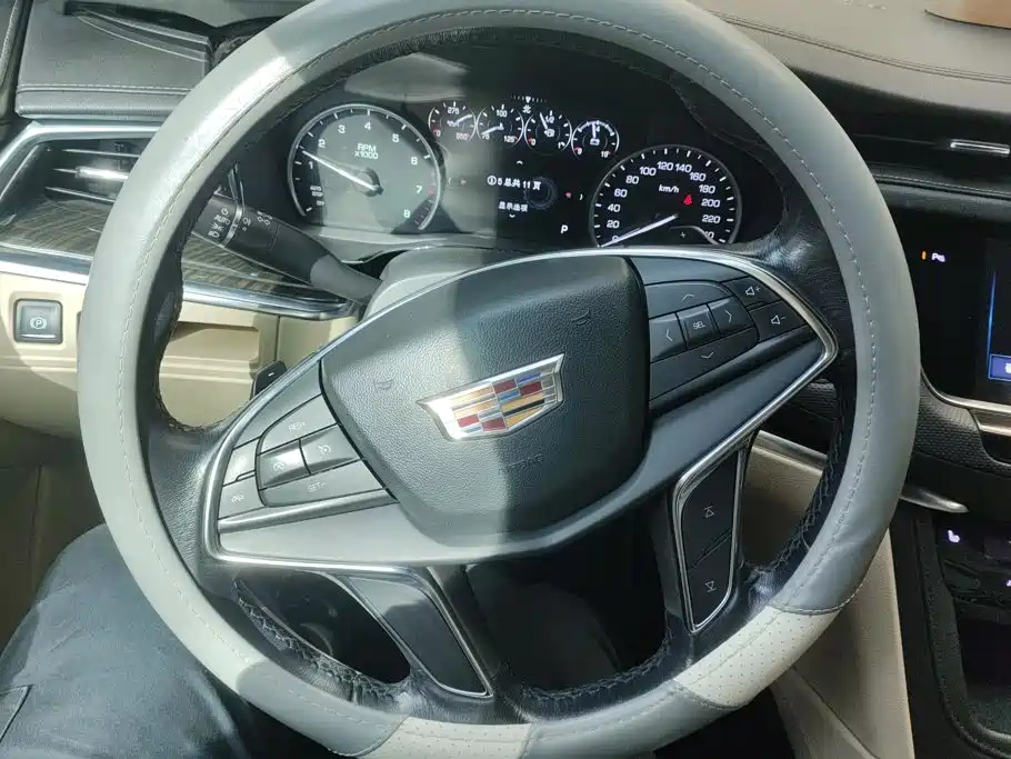 Cadillac XT5 — миниатюра 15