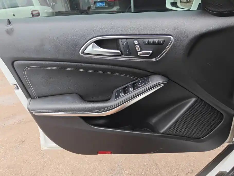 Mercedes-Benz GLA — миниатюра 6