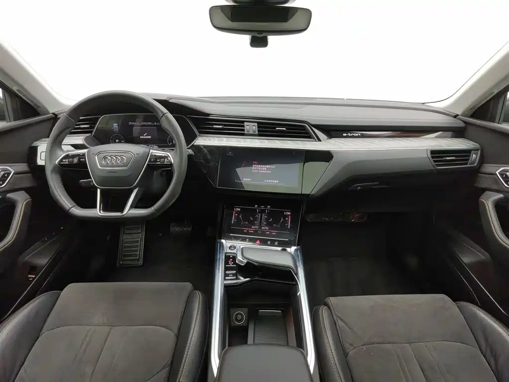 Audi e-tron 2021 50 quattro