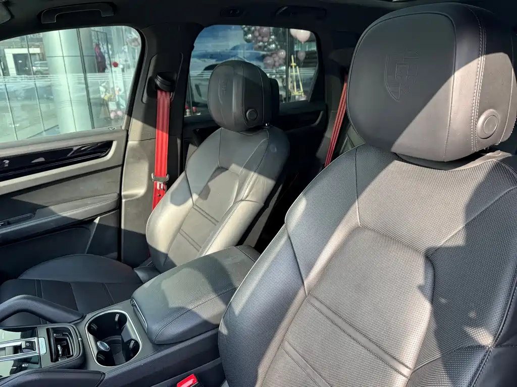 PORSCHE CAYENNE NEW ENERGY