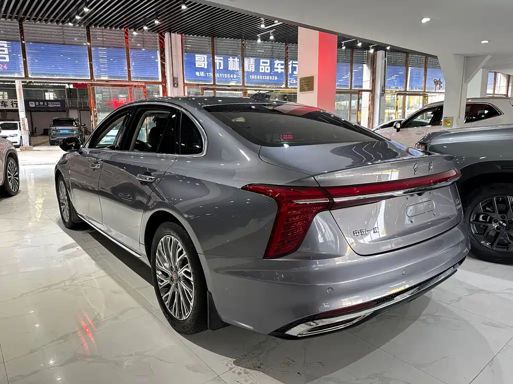 Hongqi H5 2023 1.5T HEV