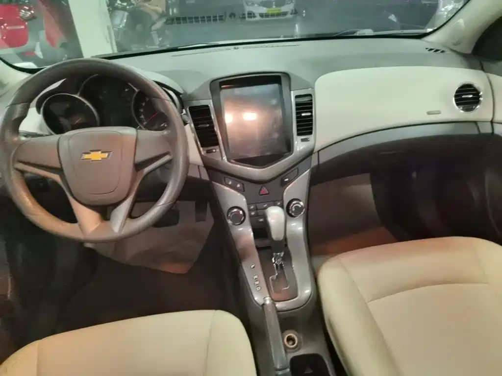 Chevrolet Cruze — миниатюра 10