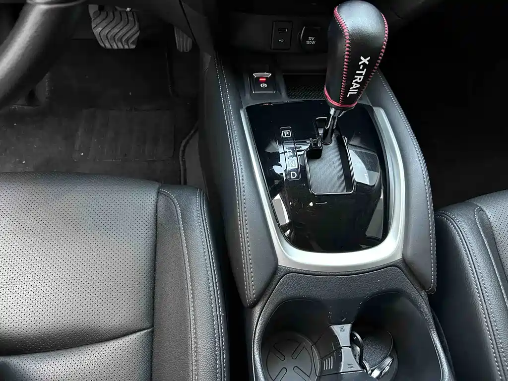 Nissan X-Trail — миниатюра 16