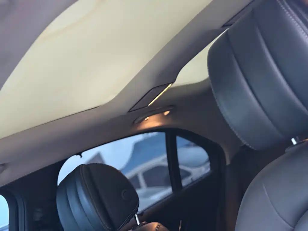 Mercedes-Benz C-Class — миниатюра 9