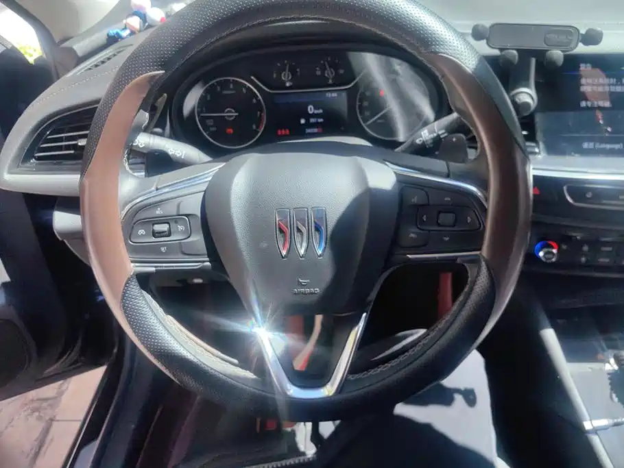 Buick Regal — миниатюра 15
