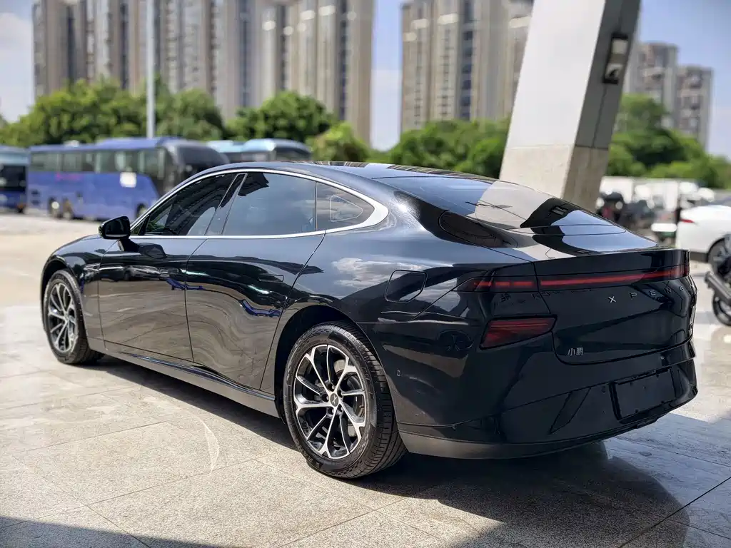 XPeng P7 — миниатюра 7