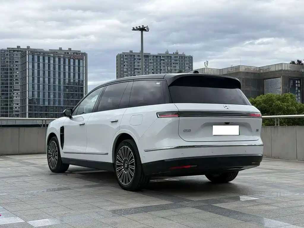 NIO ES8 2026 мест Executive Luxury