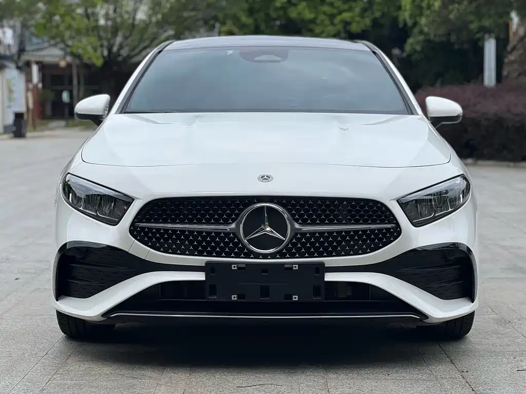 Mercedes-Benz A-Class — миниатюра 2