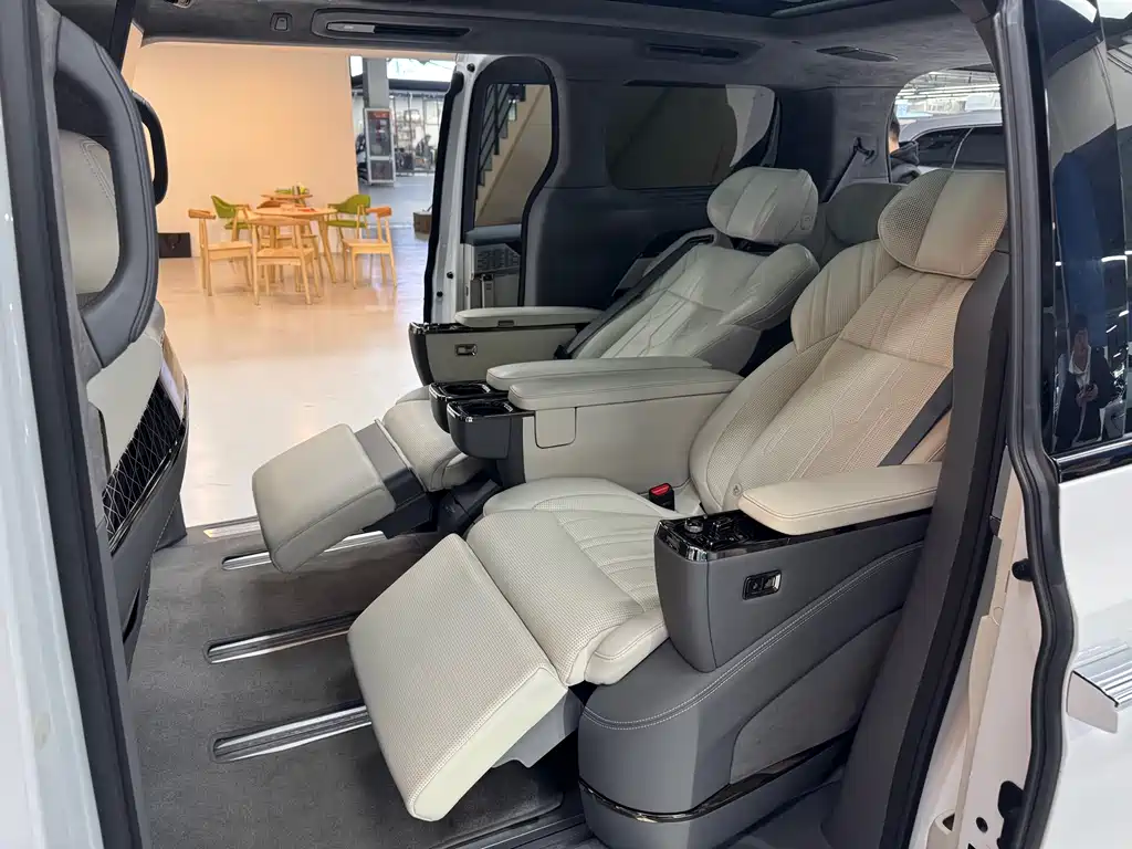 ZEEKR EXTREME KRYPTON 009