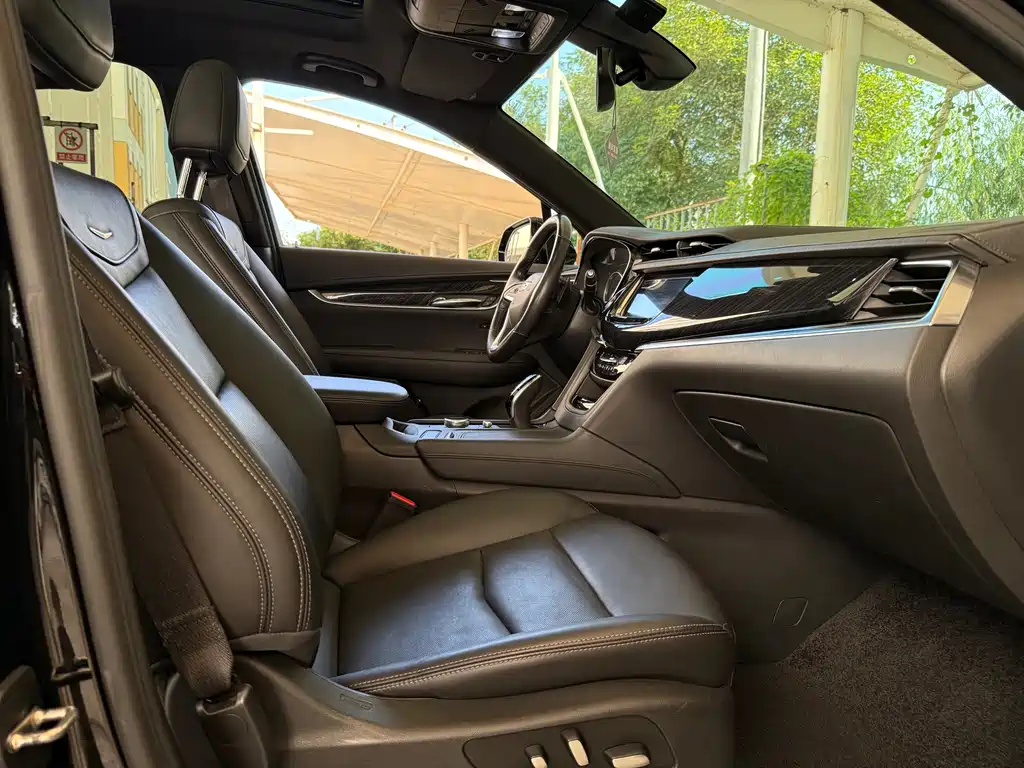 Cadillac XT6 — миниатюра 13