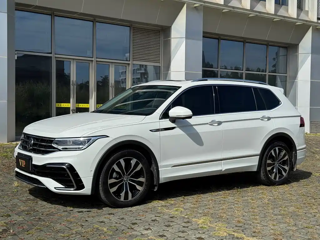 Volkswagen Tiguan L 2023