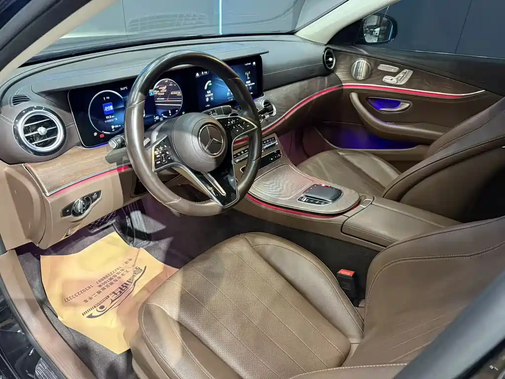 Mercedes-Benz E-Class — миниатюра 11