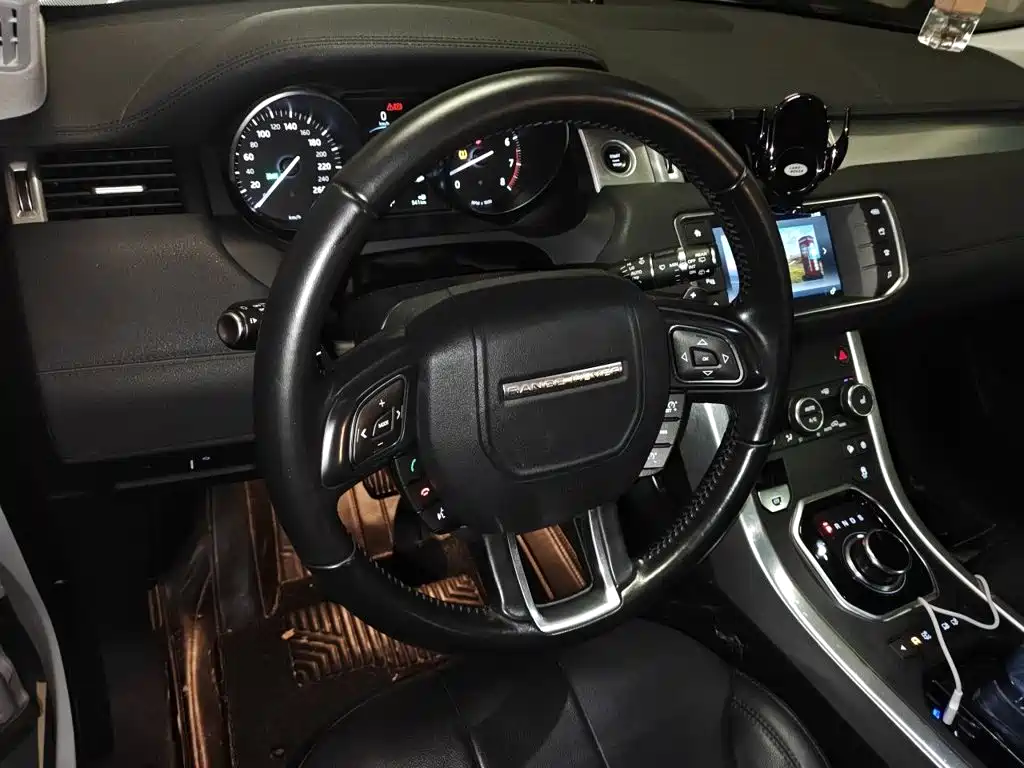 Land Rover Evoque — миниатюра 6