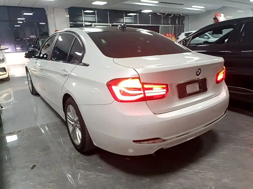 BMW 3 Series — миниатюра 5