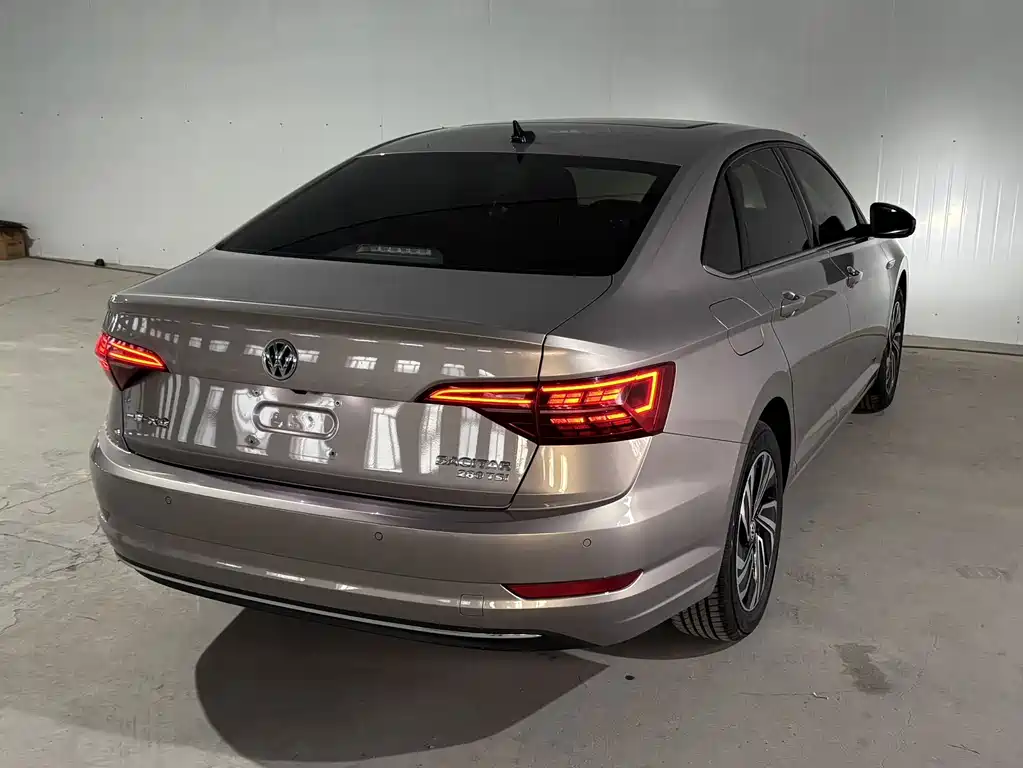 Volkswagen Sagitar — миниатюра 5