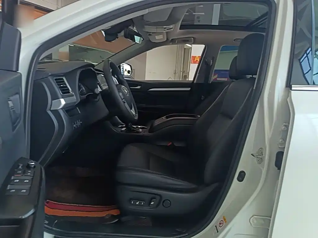 Toyota Highlander — миниатюра 15