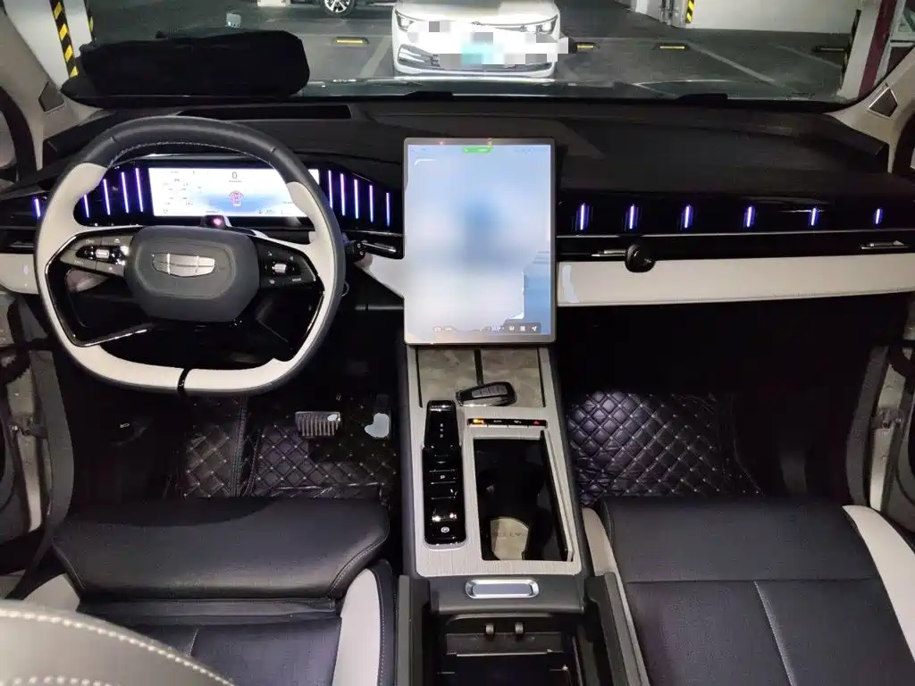 Geely Boyue L — миниатюра 6