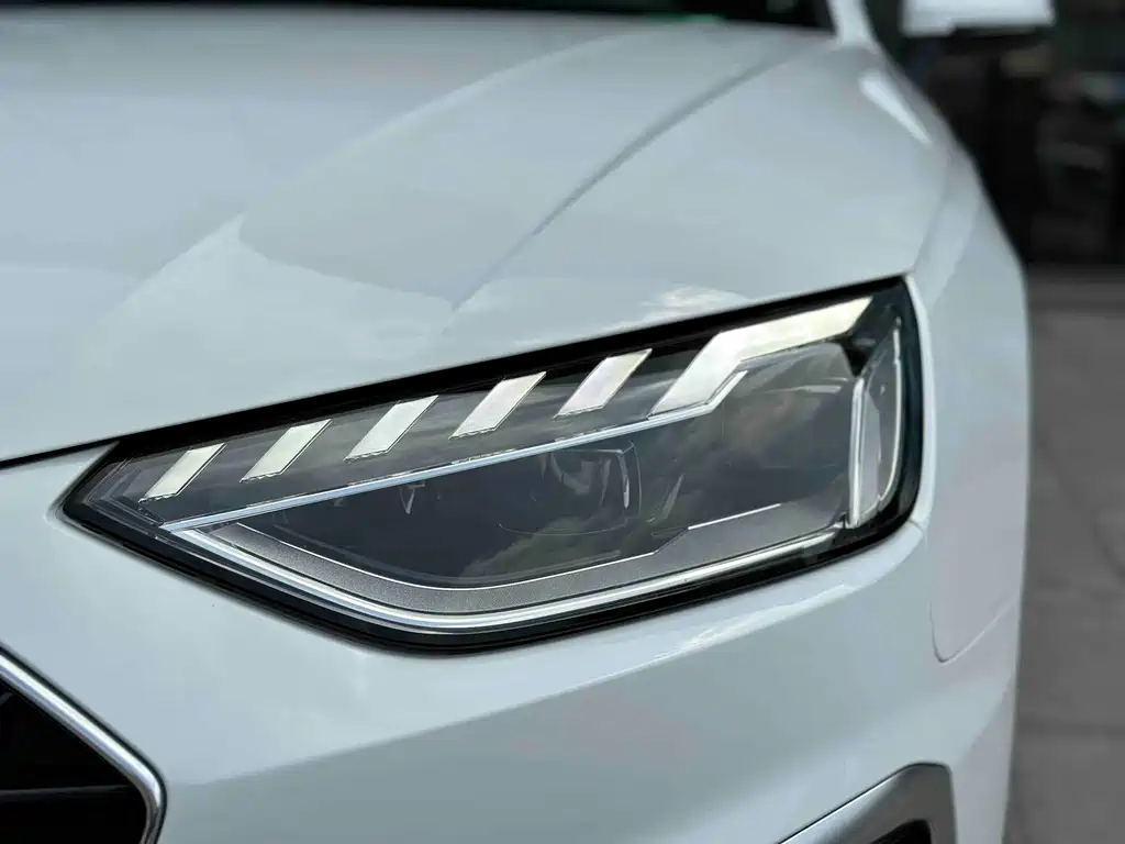 Audi A4L 2020 40 TFSI Luxury
