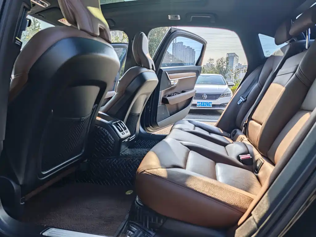 Volvo S90 — миниатюра 22