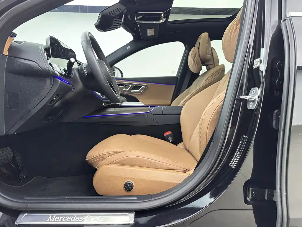 Mercedes-Benz E-Class — миниатюра 6